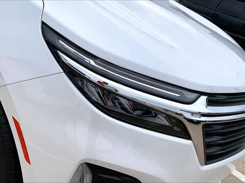 Used 2022 Chevrolet Equinox LT FWD image 26