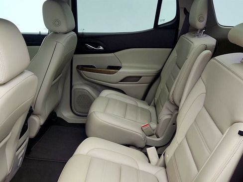 Used 2019 GMC Acadia Denali image 22