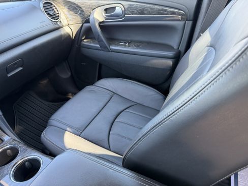 Used 2014 Buick Enclave Premium w/ Trailering Provision Package image 17