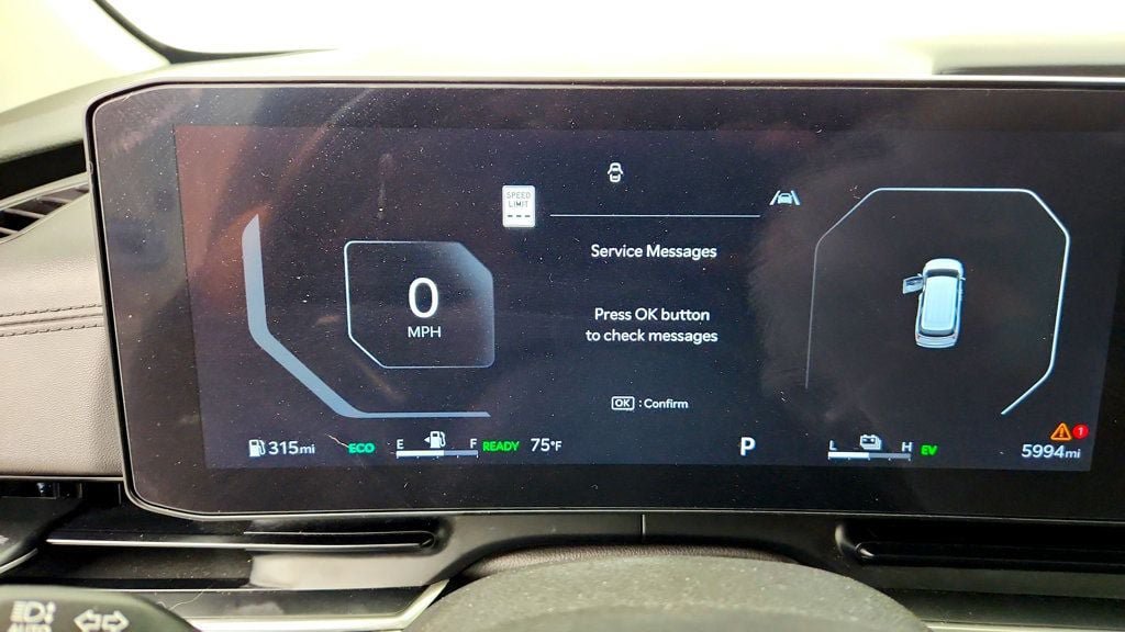 Used 2025 Kia Carnival SX FWD image 15
