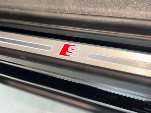 New 2026 Audi SQ7 Prestige AWD/4WD image 37