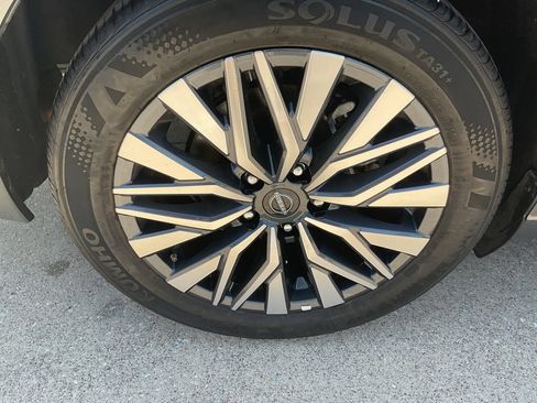 Used 2025 Nissan Altima 2.5 SV FWD image 7