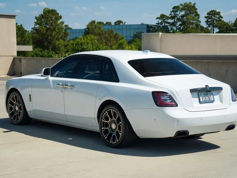Used 2022 Rolls-Royce Ghost Black Badge AWD/4WD image 10