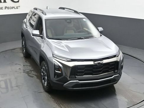 New 2026 Chevrolet Equinox ACTIV w/ Convenience Package III FWD image 25