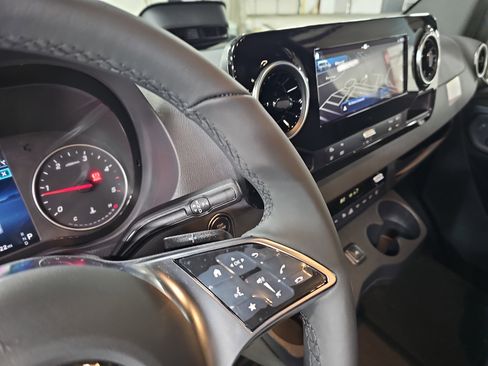 New 2026 Mercedes-Benz Sprinter 2500 image 27