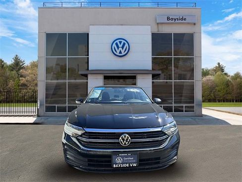 Certified 2022 Volkswagen Jetta S image 6