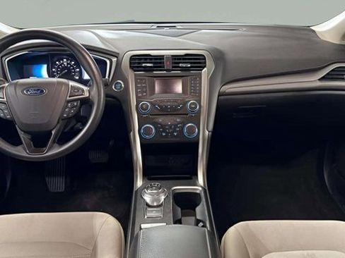 Used 2018 Ford Fusion S image 29