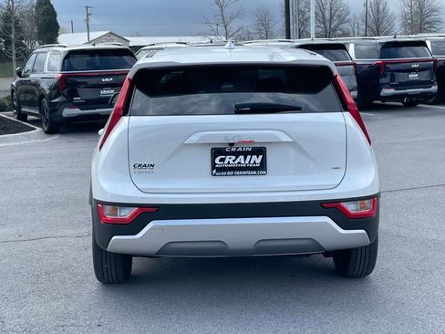 New 2026 Kia Niro LX image 6