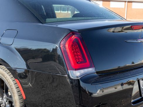Used 2021 Chrysler 300 S image 35