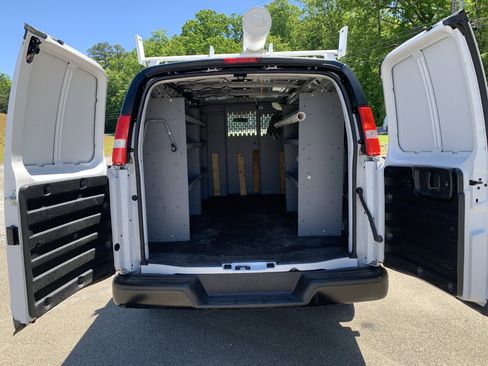 Used 2024 Chevrolet Express 2500 w/ Driver Convenience Package RWD image 40