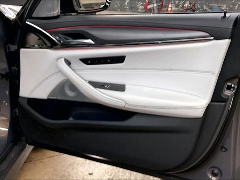 Used 2023 BMW M5 w/ Competition Package image 27