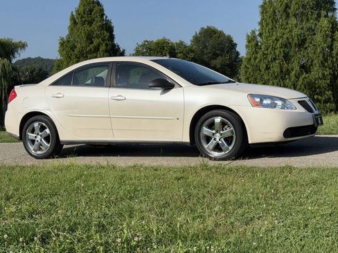 Used 2008 Pontiac G6 GT w/ Premium Package FWD image 32