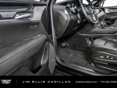 Certified 2023 Cadillac XT5 Premium Luxury w/ Technology Package FWD image 7