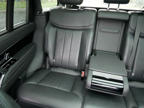 Used 2023 Land Rover Range Rover SE AWD/4WD image 12