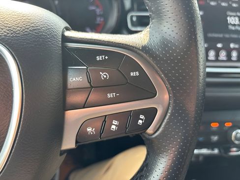 Used 2023 Dodge Durango SXT Launch Edition AWD/4WD image 17