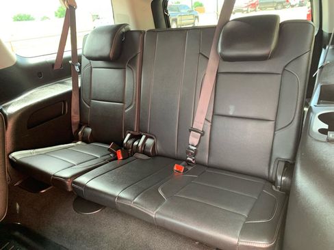 Used 2018 Chevrolet Suburban Premier AWD/4WD image 26