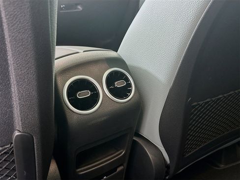 New 2026 Mercedes-Benz GLB 250 GLB 250 image 27