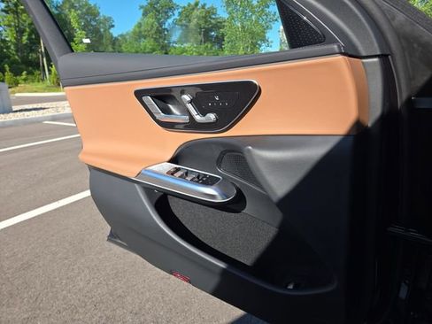 New 2026 Mercedes-Benz E 350 4MATIC Sedan image 21