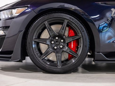 Used 2022 Ford Mustang Shelby GT500 w/ Carbon Fiber Track Pack RWD image 20