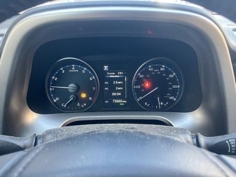 Used 2018 Toyota RAV4 XLE image 18