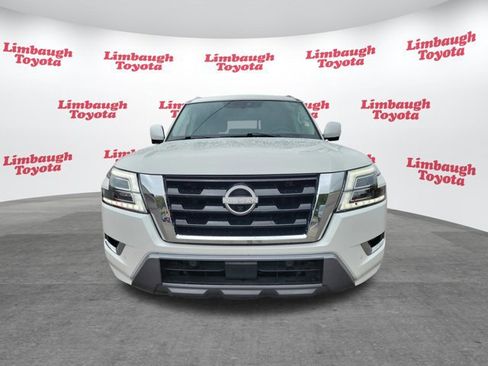 Used 2024 Nissan Armada SL w/ Captain's Chairs Package image 29