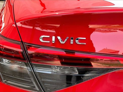 Used 2024 Honda Civic Sport image 10