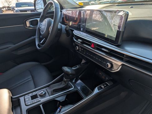 Used 2025 Kia Sorento S w/ Panoramic Sunroof Package image 23