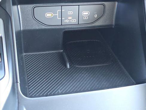 New 2025 Kia Sorento S image 19