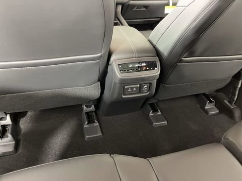 New 2026 Nissan Pathfinder Platinum w/ Accent Package AWD/4WD image 46