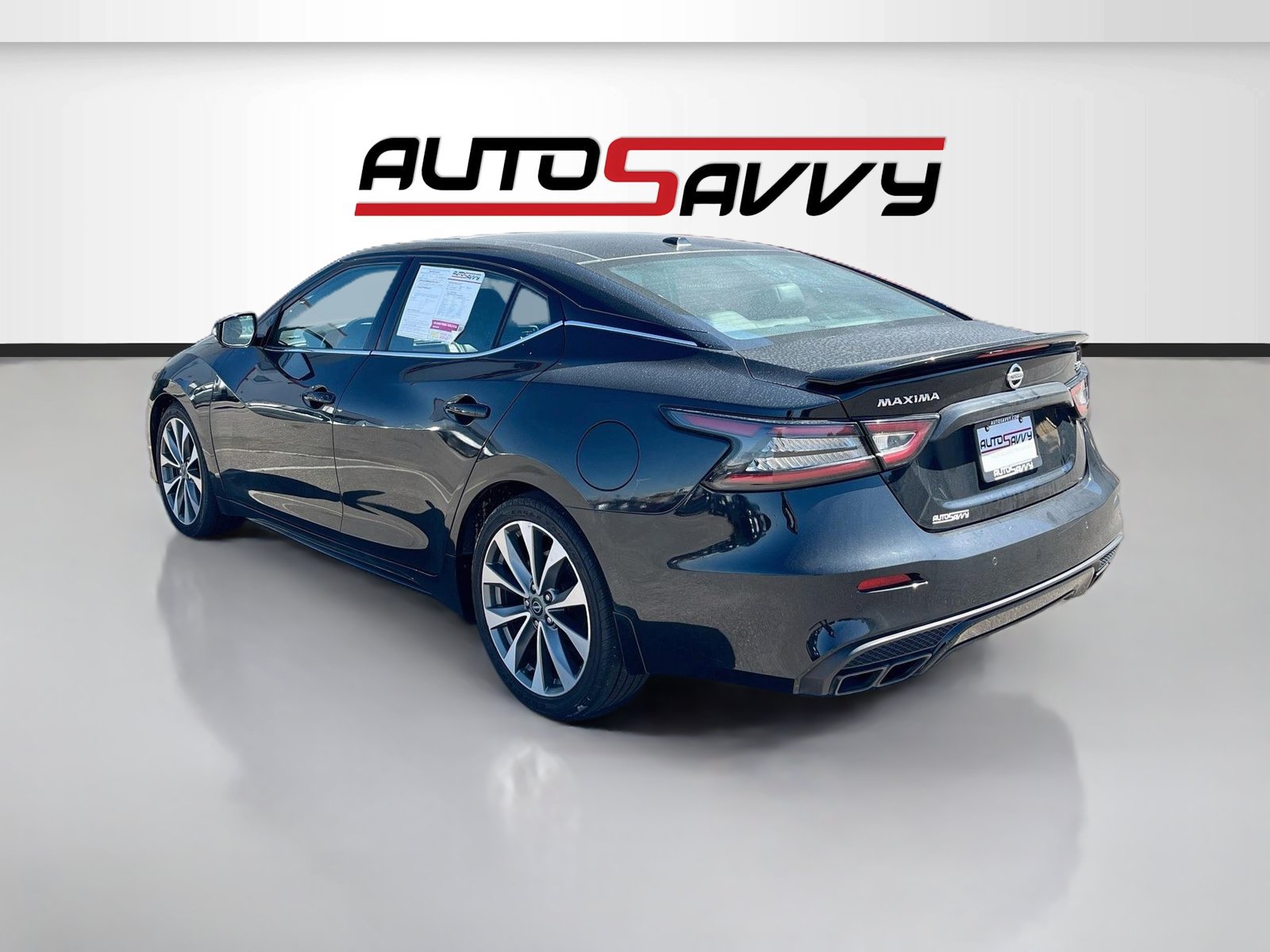Used 2022 Nissan Maxima SR w/ Sport Mat Group FWD image 5