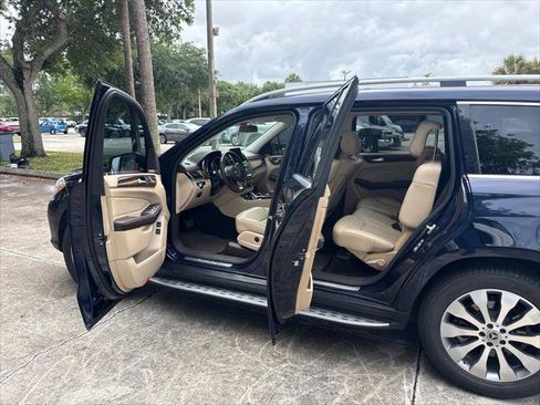 Used 2017 Mercedes-Benz GLS 450 4MATIC w/ Premium Package image 11
