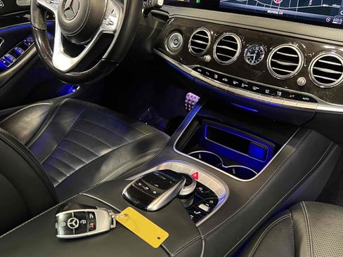 Used 2019 Mercedes-Benz S 560 Sedan image 52
