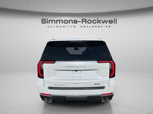 New 2026 GMC Yukon Denali w/ Sun & Power Step Package AWD/4WD image 4