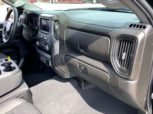 Used 2022 Chevrolet Silverado 1500 Custom image 18