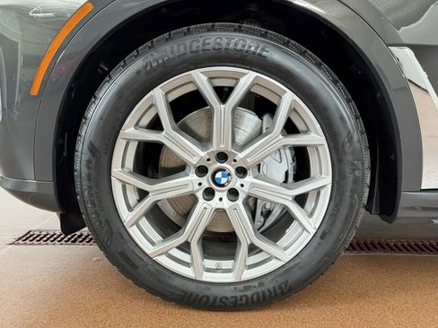 Used 2025 BMW X7 xDrive40i w/ Executive Package AWD/4WD image 8