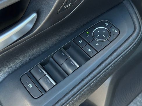 Used 2024 Toyota Grand Highlander AWD image 15