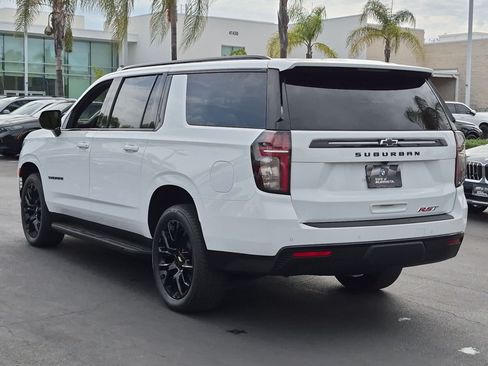 Used 2023 Chevrolet Suburban RST AWD/4WD image 8