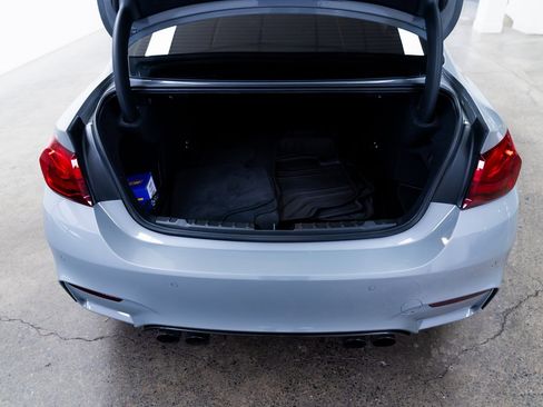 Used 2020 BMW M4 CS image 7