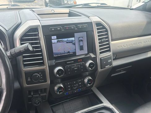 Used 2021 Ford F350 Platinum w/ Tremor Off-Road Package AWD/4WD image 15