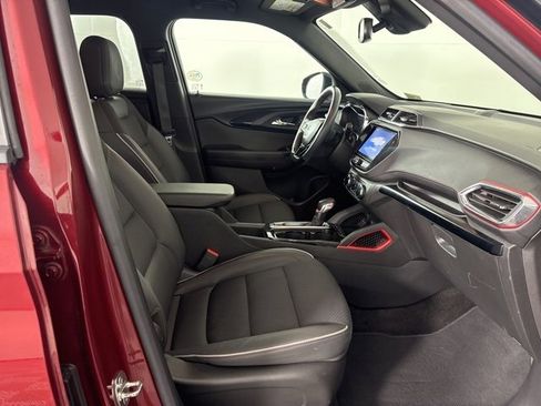 Used 2023 Chevrolet TrailBlazer RS w/ Convenience Package image 12