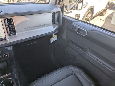 New 2026 Ford Bronco Outer Banks AWD/4WD image 17
