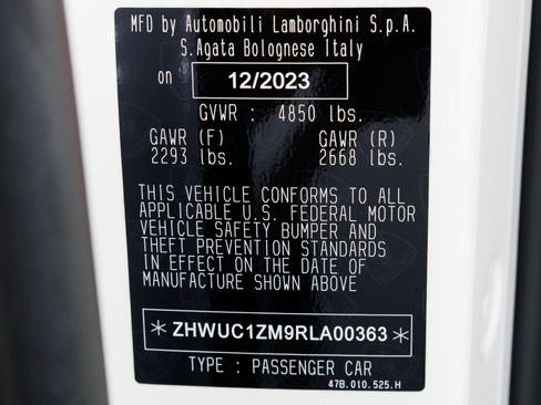 Used 2024 Lamborghini Revuelto AWD/4WD image 89