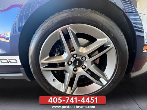 Used 2010 Ford Mustang Shelby GT500 RWD image 30