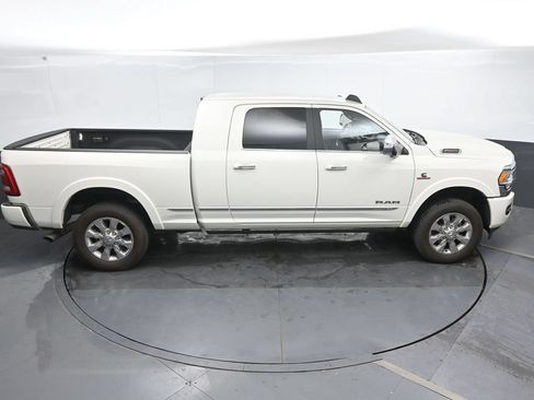 Used 2022 RAM 2500 Limited AWD/4WD image 34