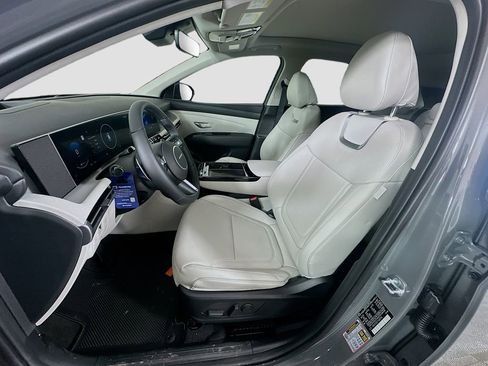New 2026 Hyundai Tucson Limited image 16