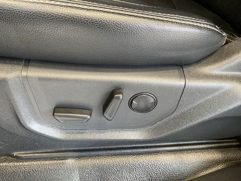 Used 2022 Ford F250 Lariat AWD/4WD image 23