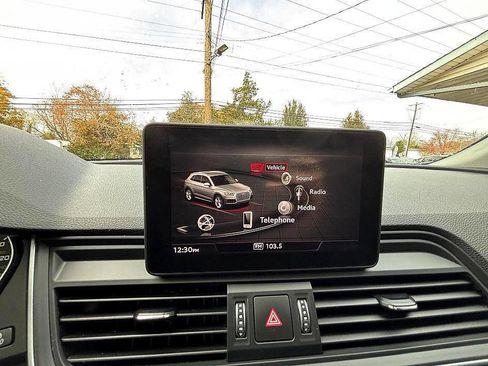 Used 2019 Audi Q5 2.0T Premium w/ Convenience Package image 27