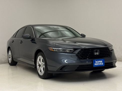 Certified 2025 Honda Accord LX image 4