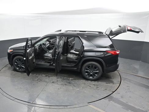 Used 2021 Chevrolet Traverse RS w/ LPO, Floor Liner Package image 57