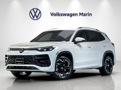 New 2026 Volkswagen Tiguan SEL R-Line AWD/4WD image 1